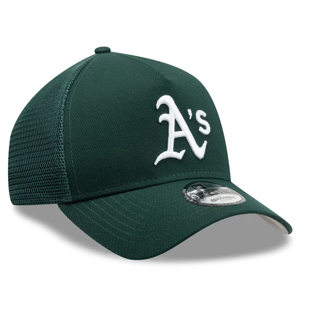 Men's Green Athletics Side Script Trucker Hat – Adjustable Baseball Cap